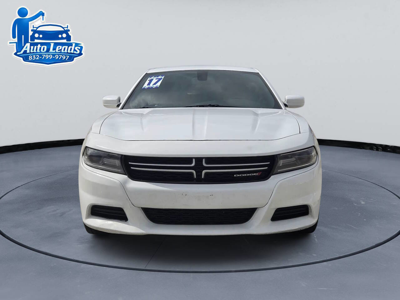Used 2017 Dodge Charger SE w/ Popular Equipment Group RWD image 4