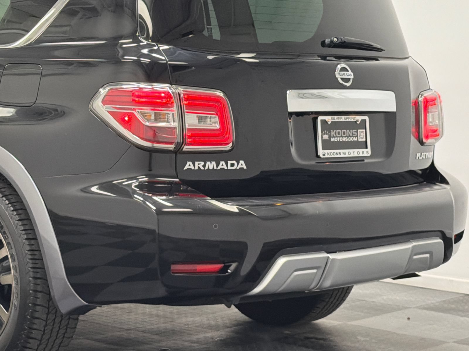Used 2017 Nissan Armada Platinum w/ Captain Seat Package AWD/4WD image 7