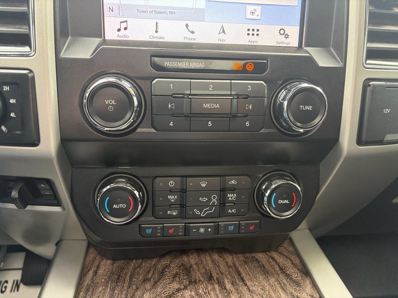 Used 2019 Ford F250 Lariat w/ Lariat Ultimate Package image 36