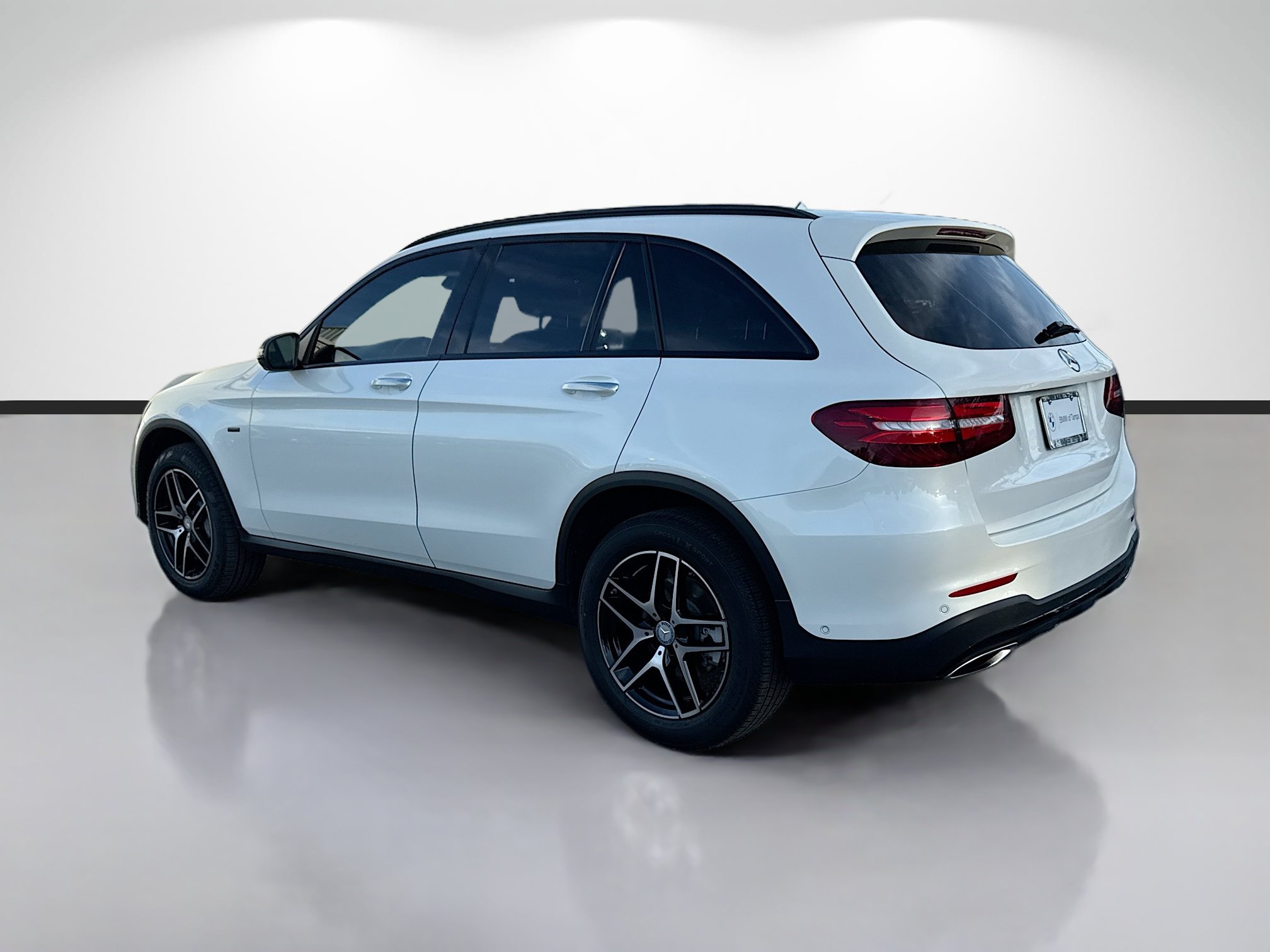 Used 2018 Mercedes-Benz GLC 350e 4MATIC image 5