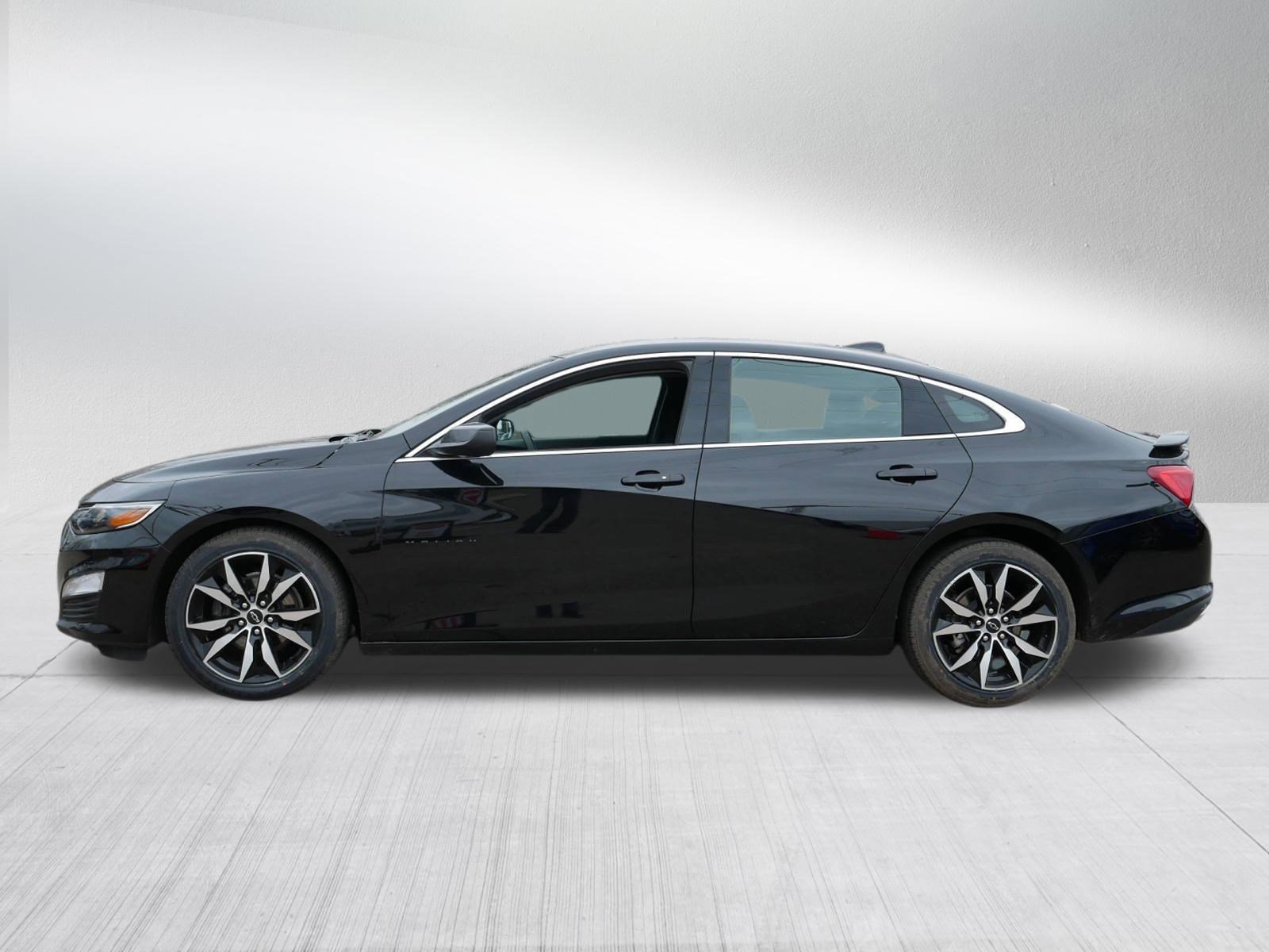 Used 2022 Chevrolet Malibu RS image 4