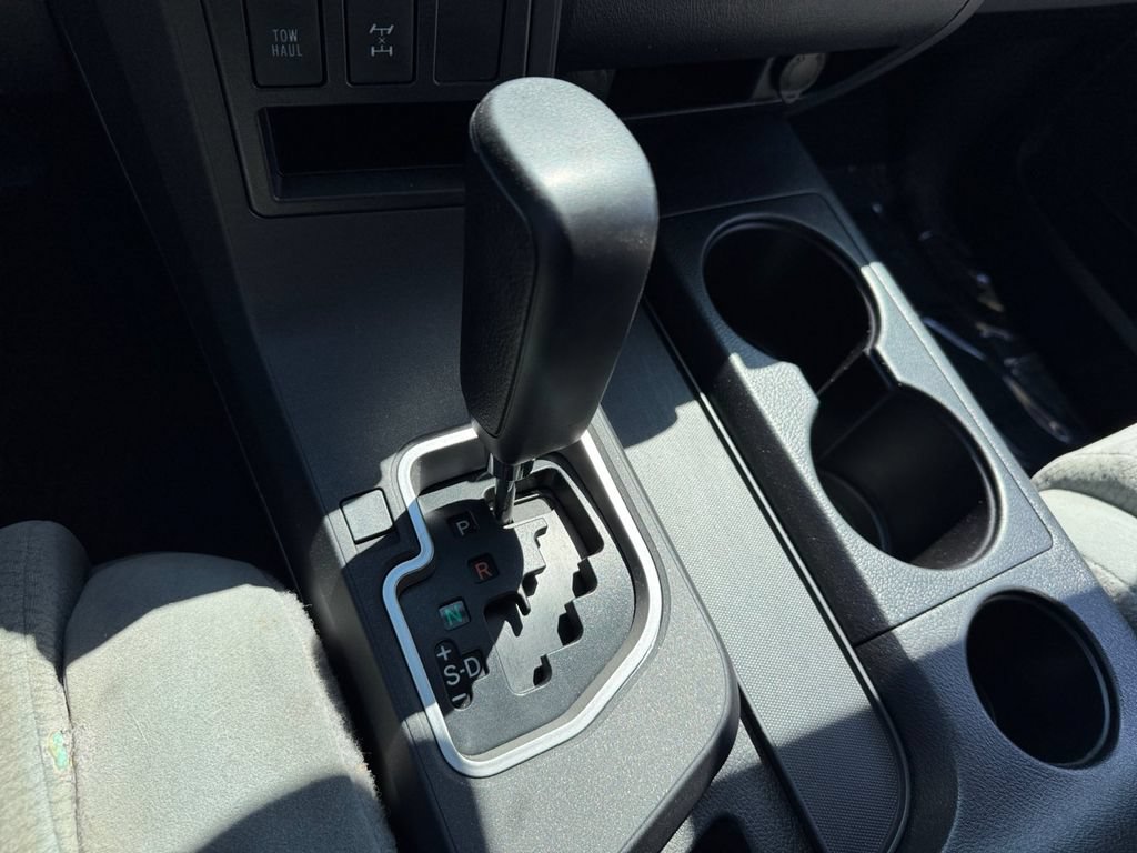 Certified 2019 Toyota Sequoia SR5 AWD/4WD image 25