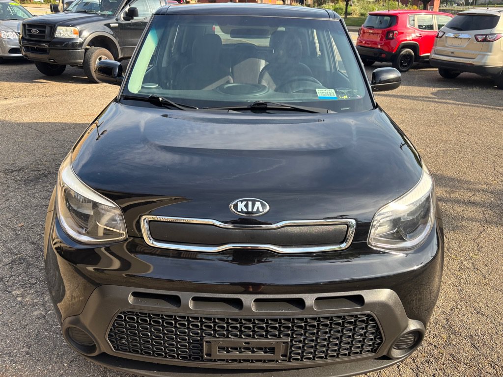Used 2016 Kia Soul w/ Convenience Package FWD image 2