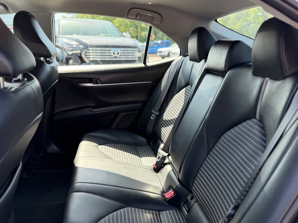 Used 2024 Toyota Camry SE FWD image 6