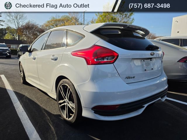 Used 2015 Ford Focus ST w/ Equipment Group 402A image 4