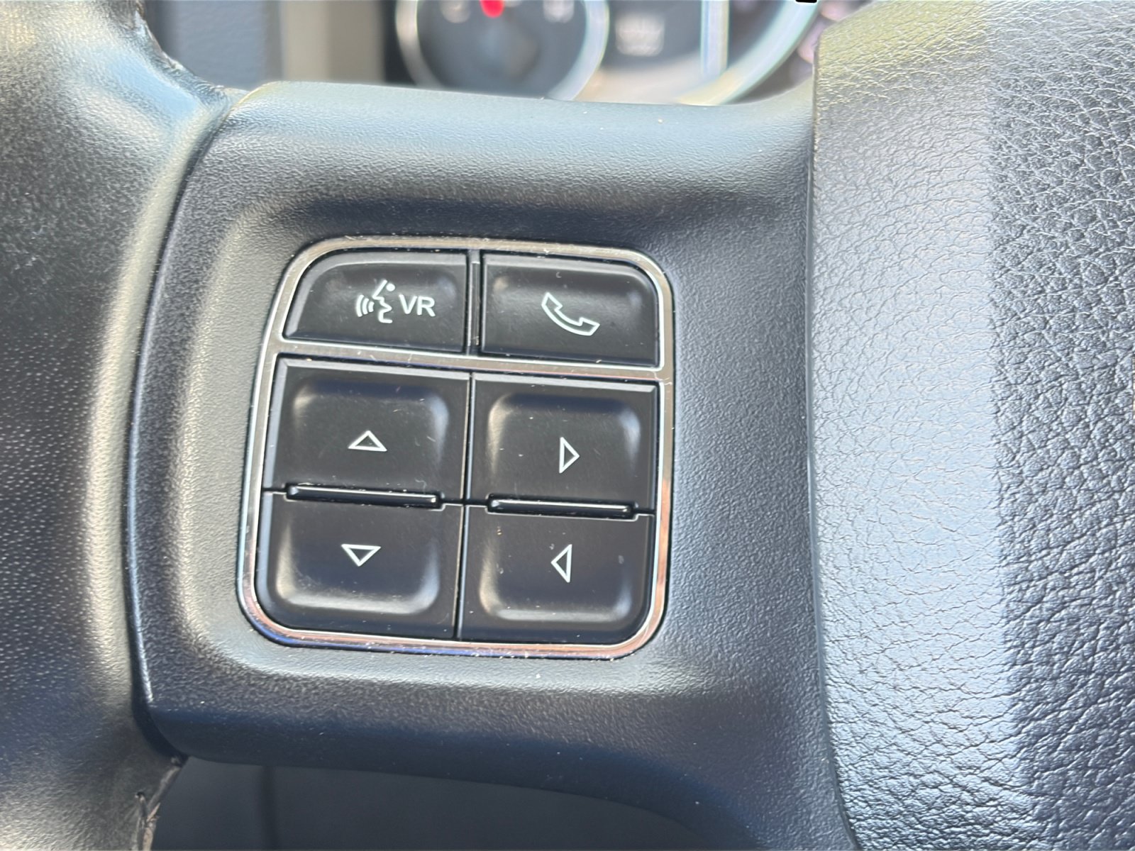Used 2018 RAM 2500 Big Horn w/ Sport Appearance Group AWD/4WD image 18