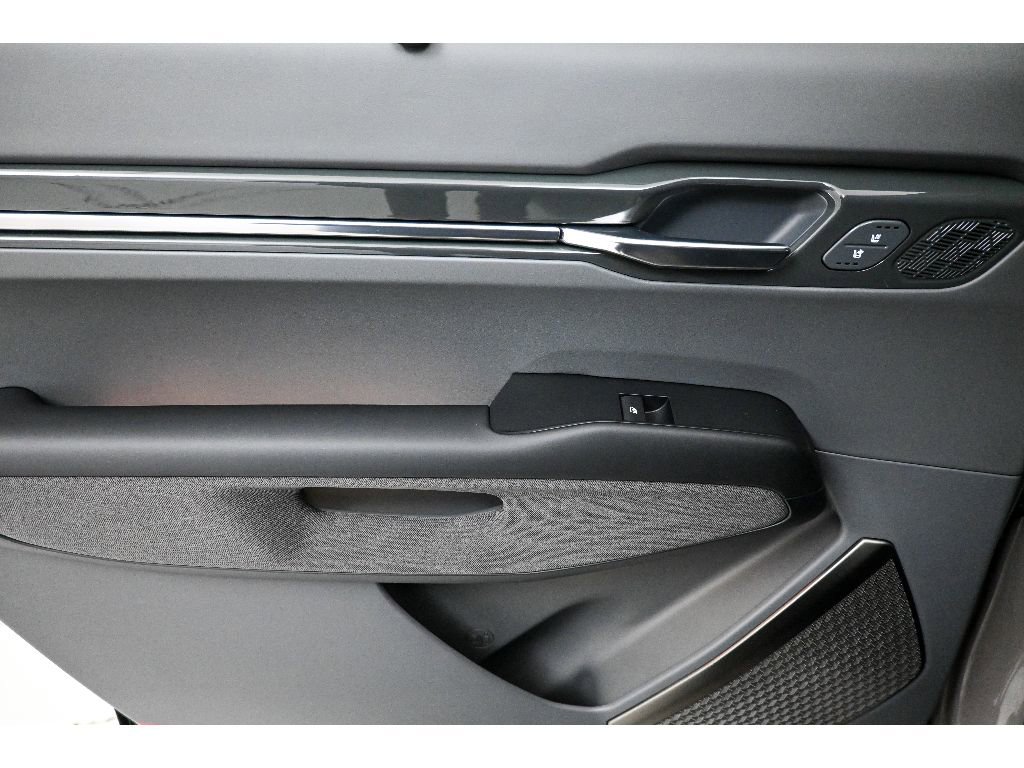 New 2026 Kia EV9 Land image 11