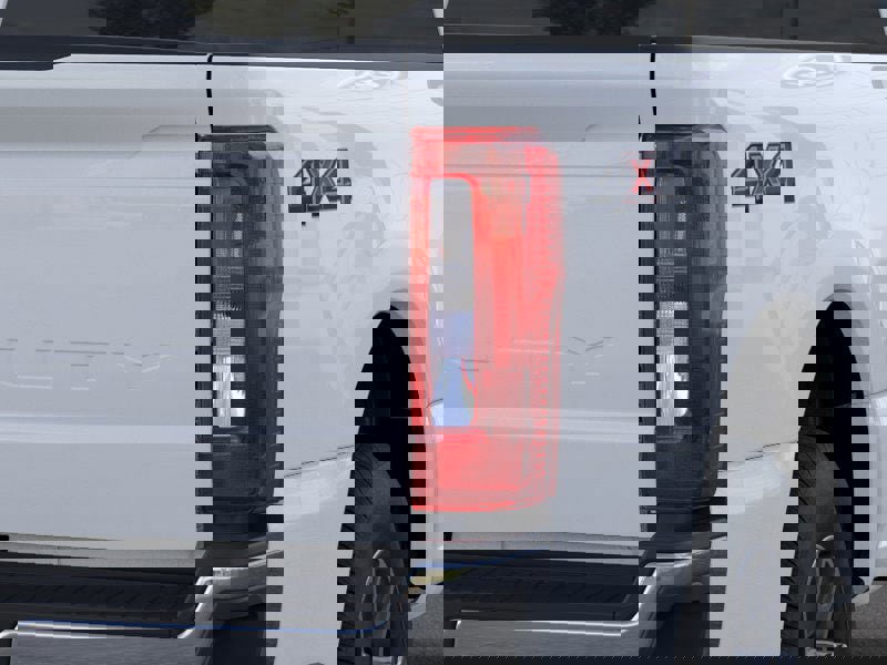 New 2025 Ford F350 XLT image 21