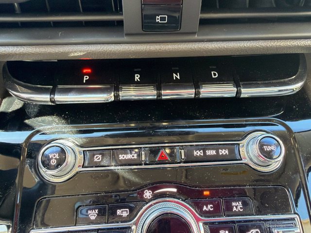 Used 2021 Lincoln Corsair Reserve FWD image 25