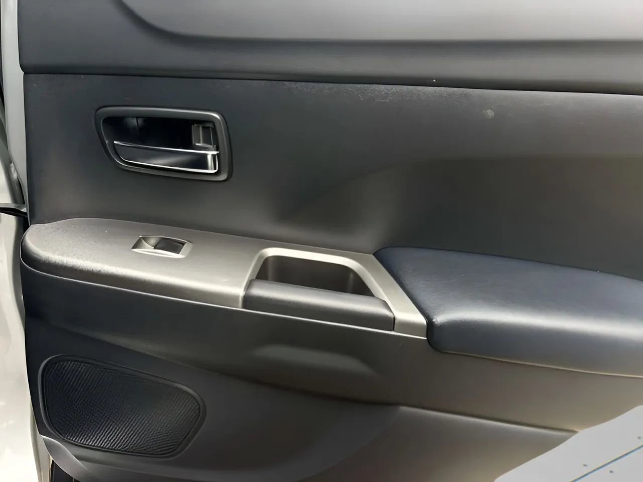 Used 2022 Mitsubishi Outlander Sport SE image 23