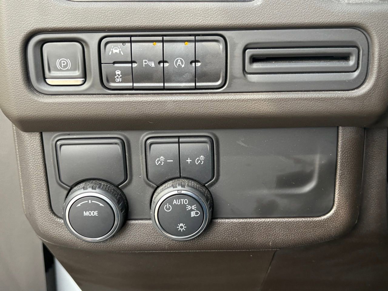 Used 2023 Chevrolet Tahoe LS RWD image 13