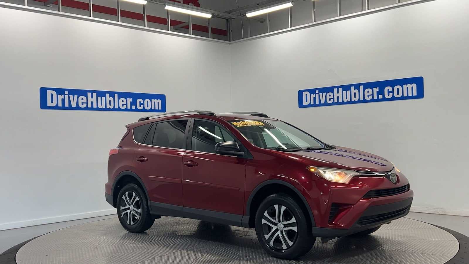 Used 2018 Toyota RAV4 LE w/ All Weather Liner Package FWD image 5