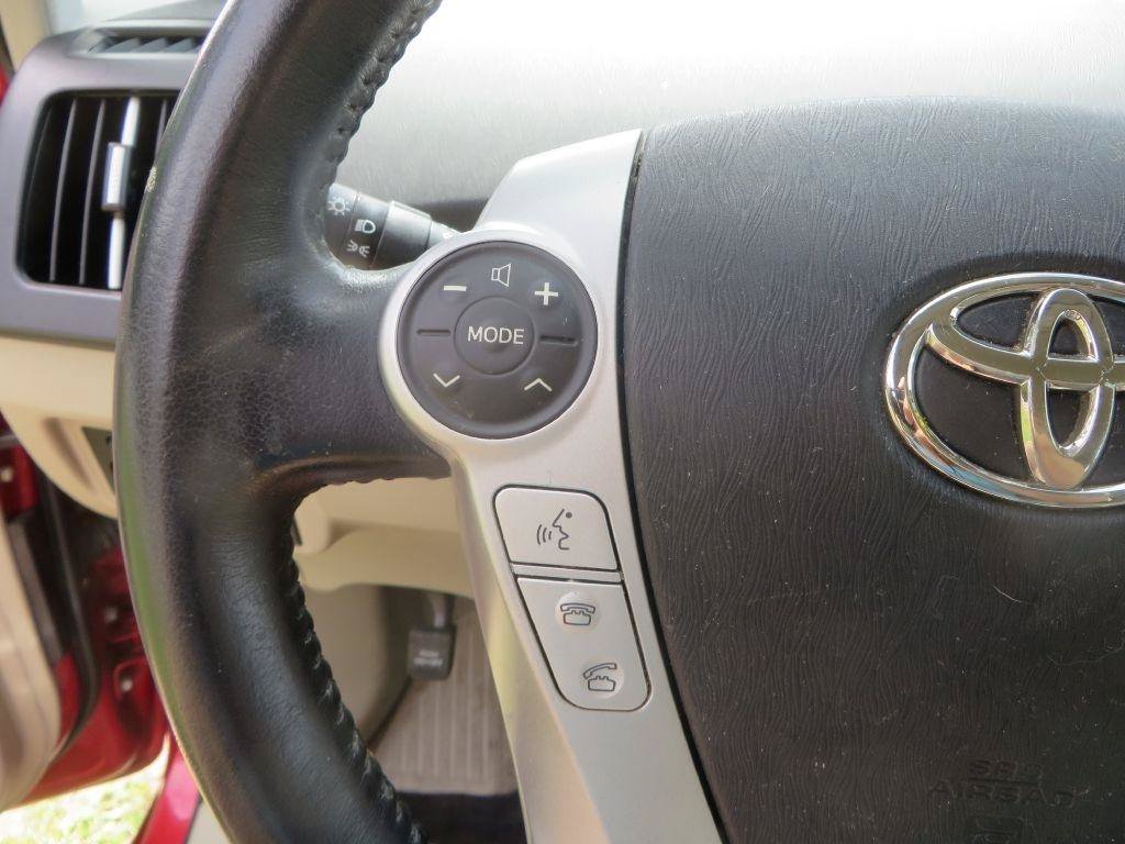 Used 2010 Toyota Prius Five w/ Advanced Technology Pkg FWD image 14