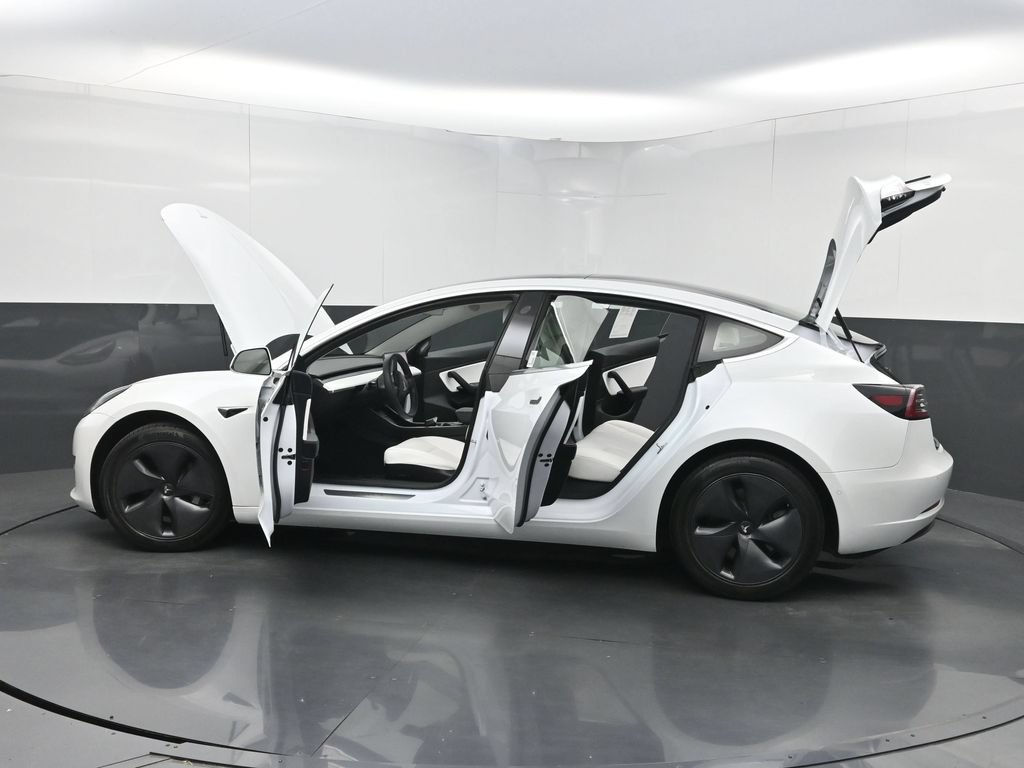 Used 2020 Tesla Model 3 Standard Range Plus RWD image 35