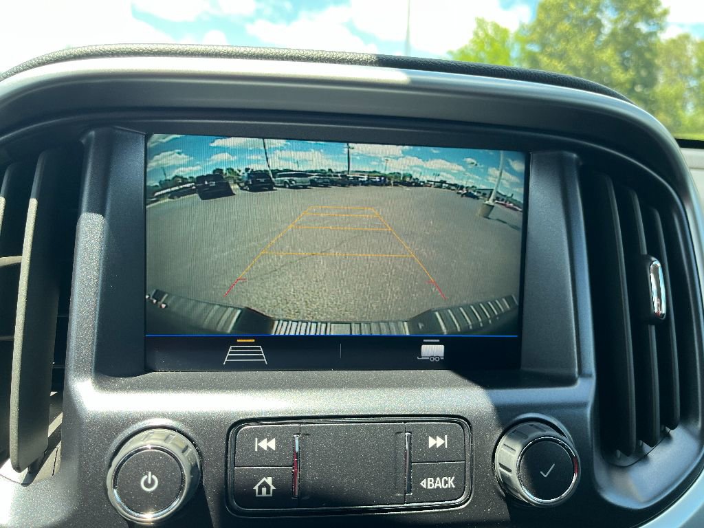 Used 2022 Chevrolet Colorado LT w/ Safety Package image 23