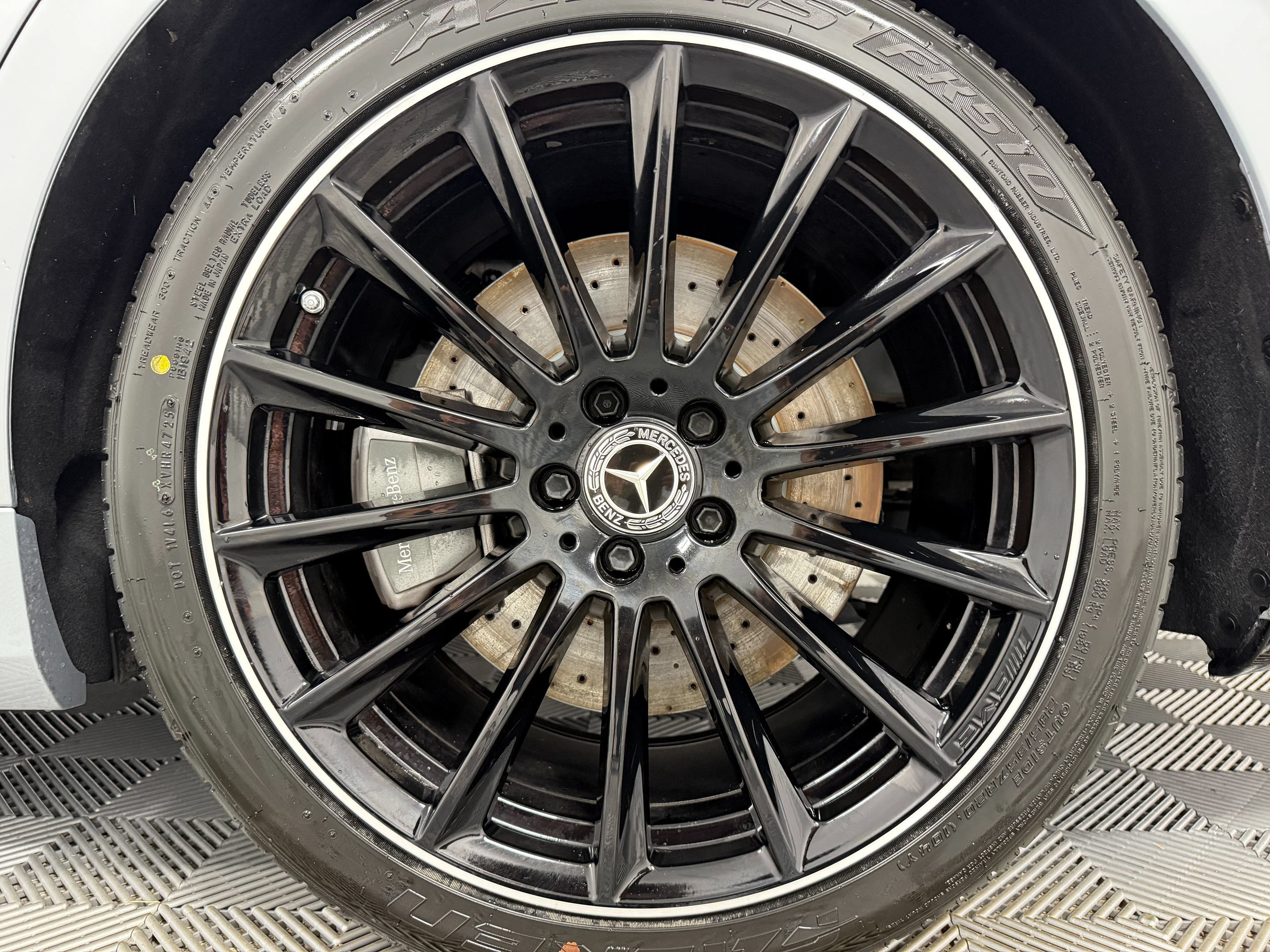 Used 2023 Mercedes-Benz S 580 4MATIC Sedan w/ AMG Line image 41