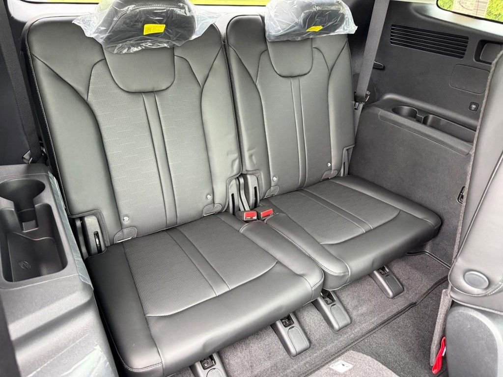 New 2026 Kia Sorento SX image 5