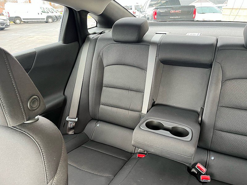 Used 2025 Chevrolet Malibu LT image 17