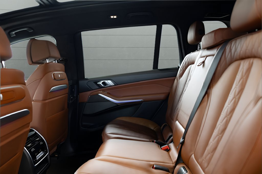 Used 2024 BMW X7 M60i w/ Executive Package AWD/4WD image 52