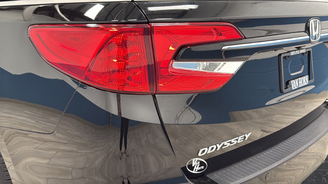 Used 2024 Honda Odyssey Elite image 45