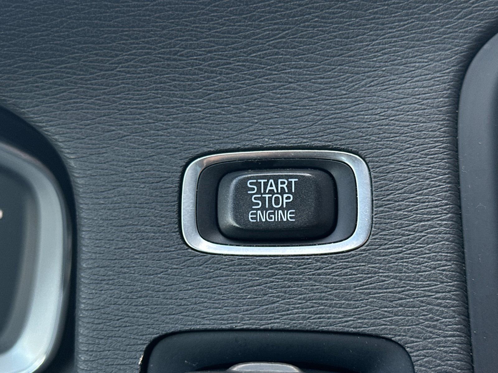 Used 2016 Volvo S60 T5 Premier image 20