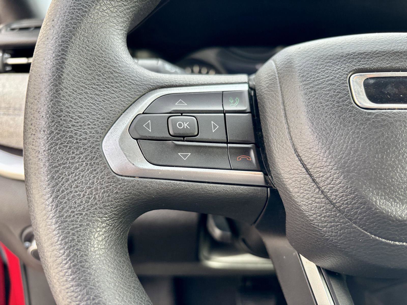 Used 2023 Jeep Compass Sport image 25