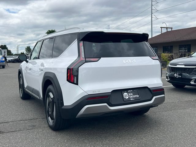 Used 2026 Kia EV9 Wind AWD/4WD image 9