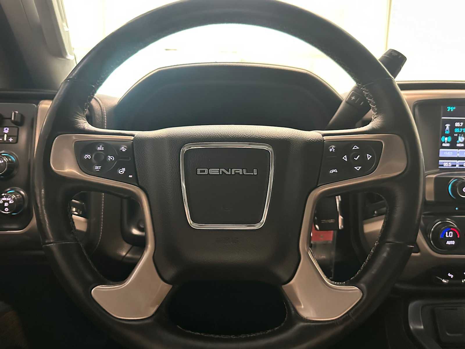 Used 2018 GMC Sierra 3500 Denali w/ Duramax Plus Package AWD/4WD image 11