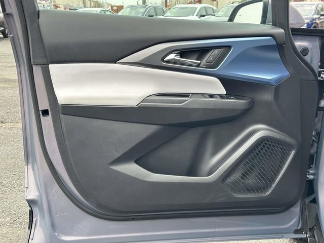 Used 2025 Chevrolet Equinox EV LT image 14