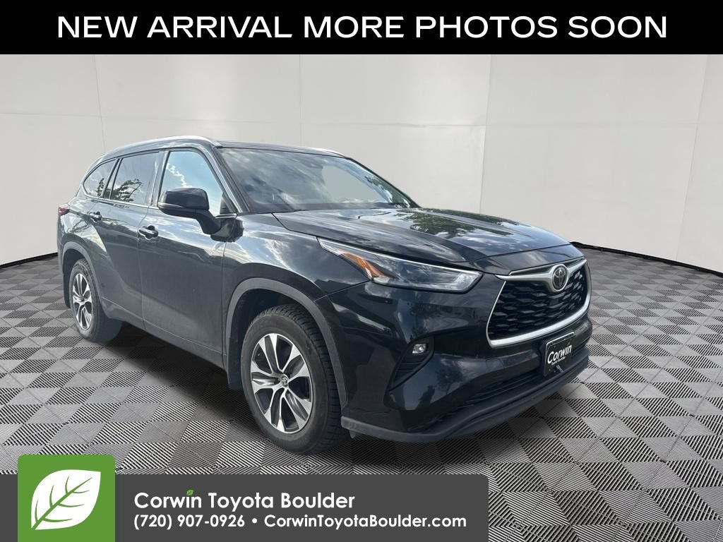 Used 2021 Toyota Highlander XLE
