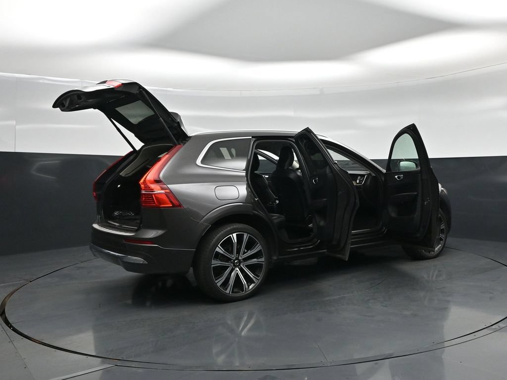 Used 2023 Volvo XC60 B5 Ultimate w/ Climate Package AWD/4WD image 5