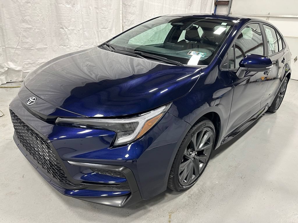Used 2026 Toyota Corolla SE FWD image 3