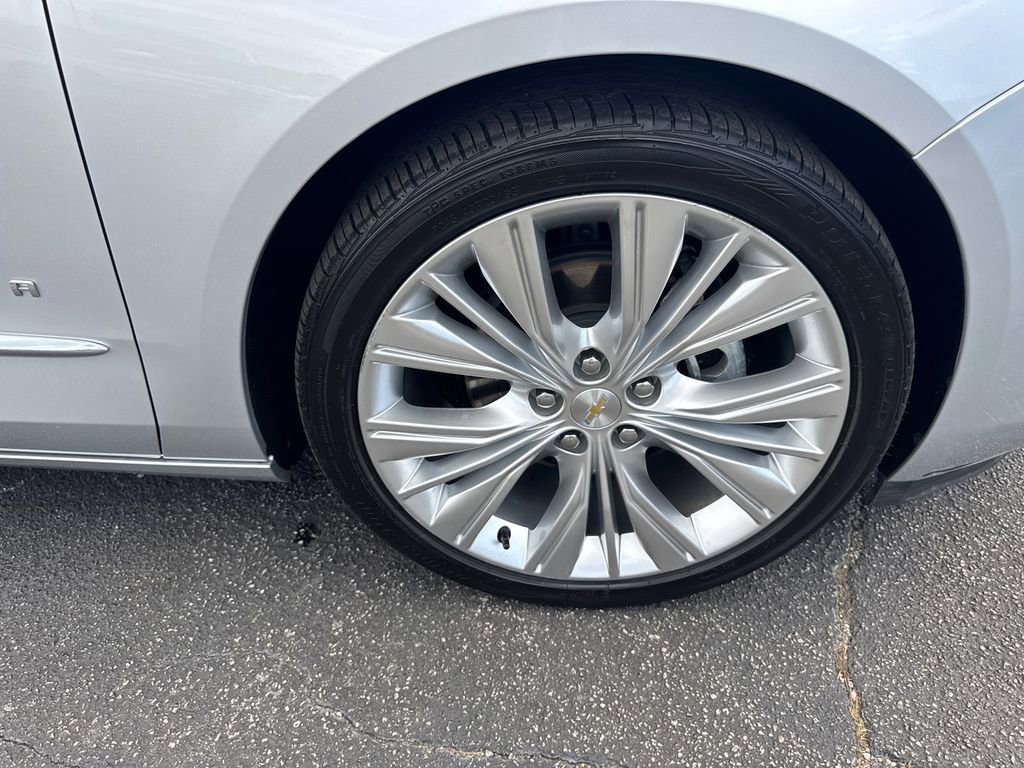 Used 2018 Chevrolet Impala Premier w/ Premier Confidence Package FWD image 13