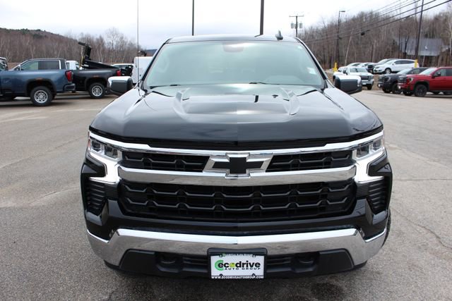 Used 2024 Chevrolet Silverado 1500 LT image 2