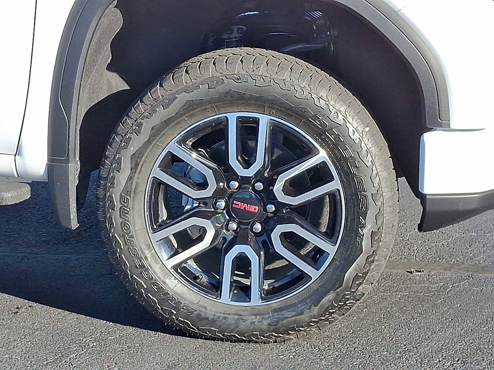 Used 2025 GMC Sierra 1500 AT4 w/ AT4 Premium Package image 8