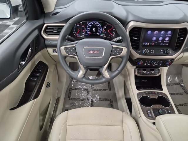 Used 2023 GMC Acadia Denali w/ Denali Technology Package image 7