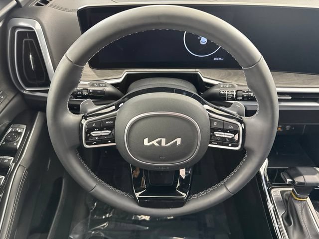 Certified 2025 Kia Sorento SX Prestige AWD/4WD image 25