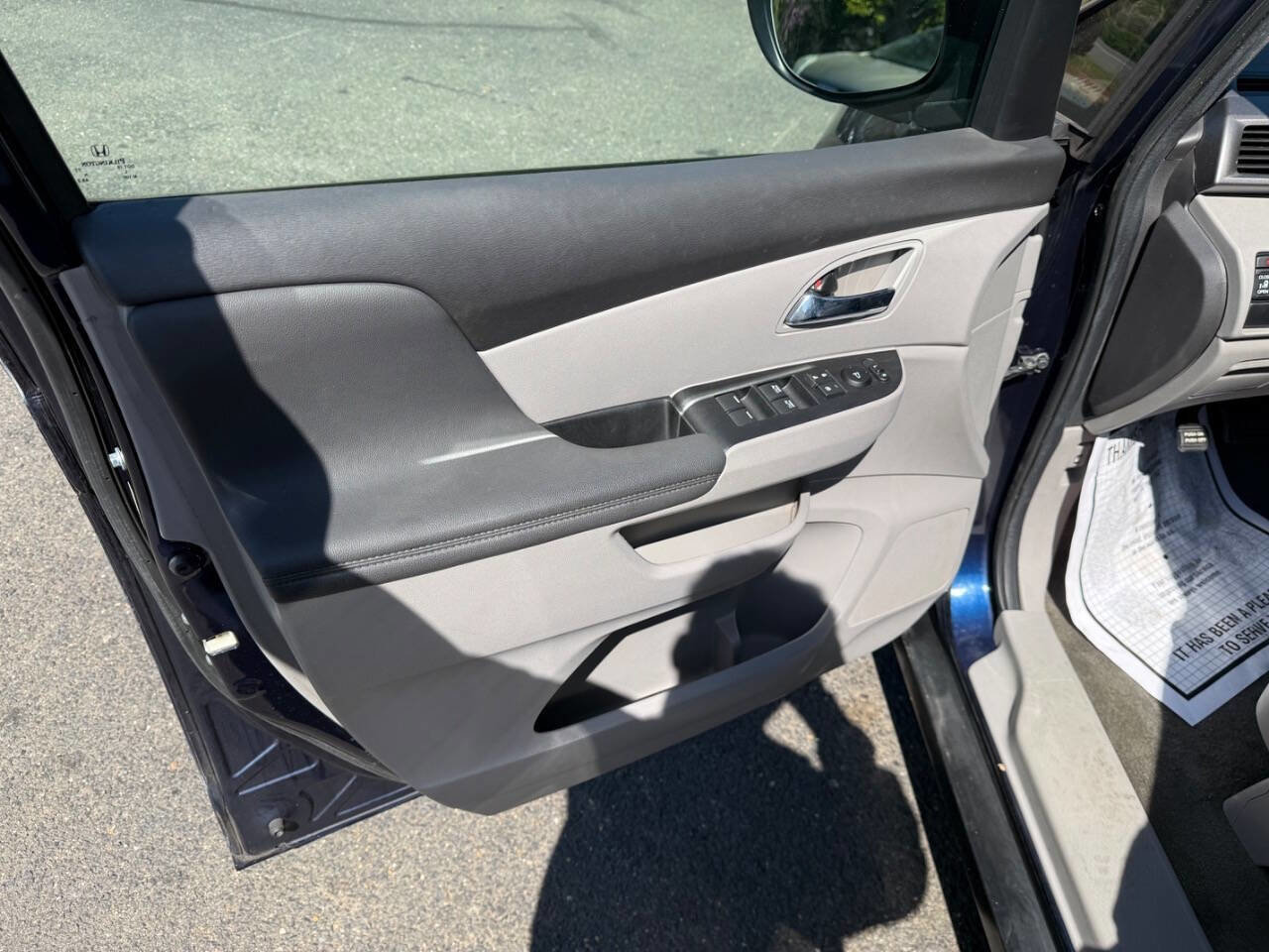 Used 2014 Honda Odyssey EX image 7