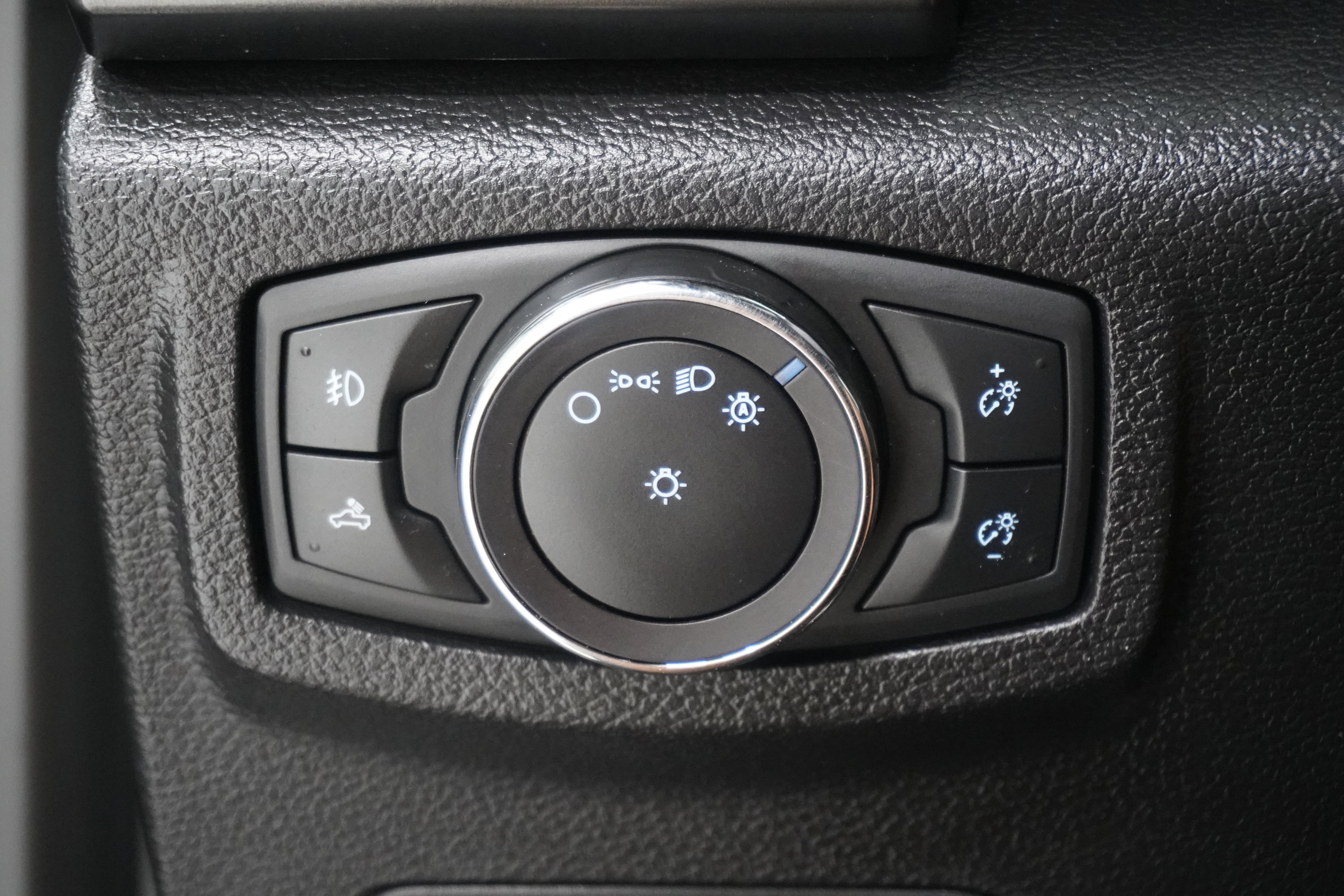Used 2019 Ford F150 XLT w/ XLT Special Edition Package image 23