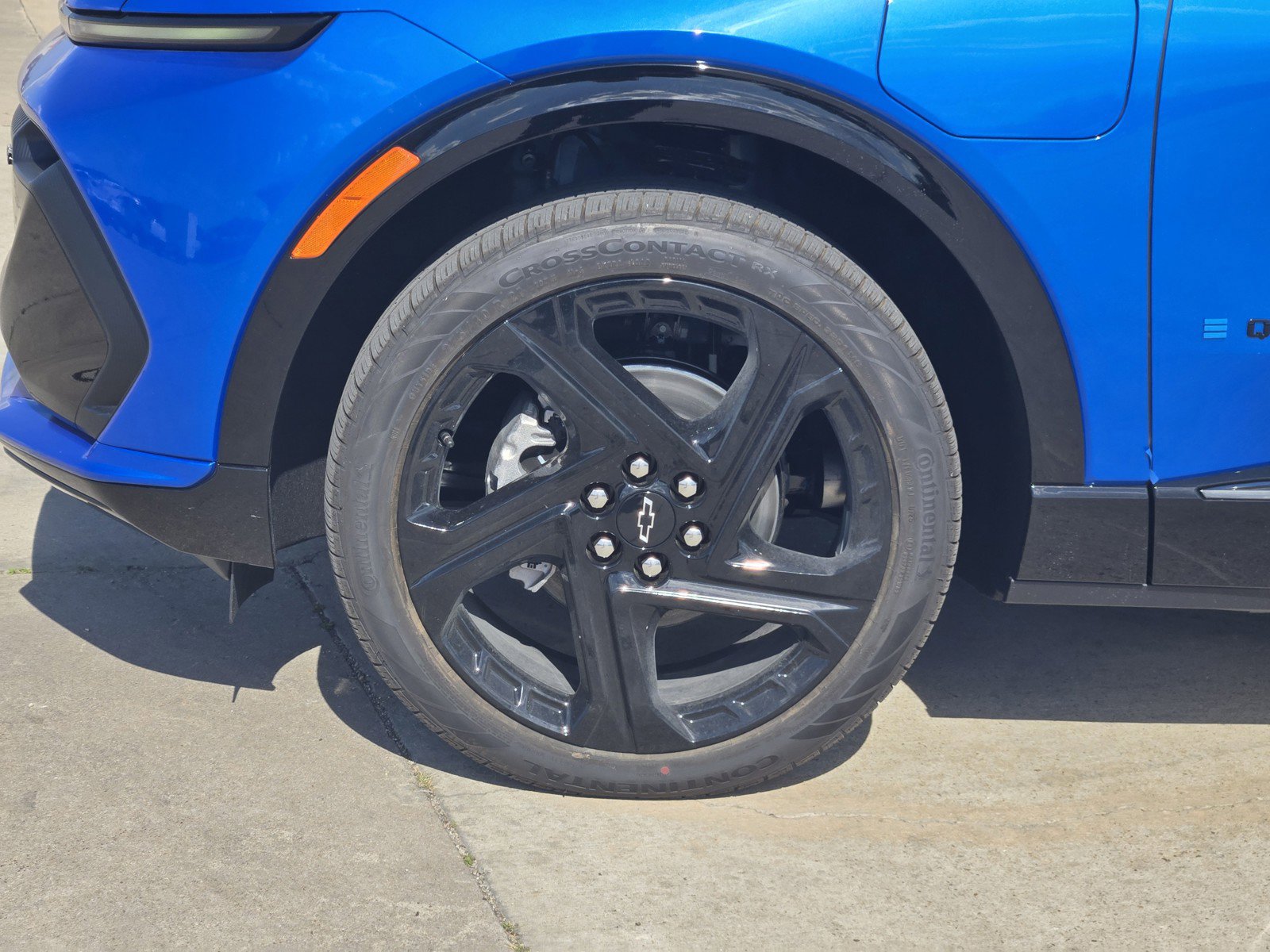 New 2025 Chevrolet Equinox EV RS w/ Convenience Package II AWD/4WD image 8