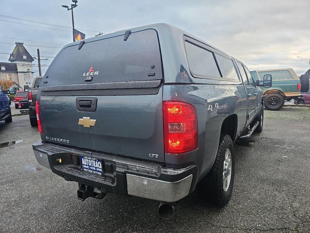 Used 2011 Chevrolet Silverado 3500 LTZ w/ LTZ Plus Package image 3