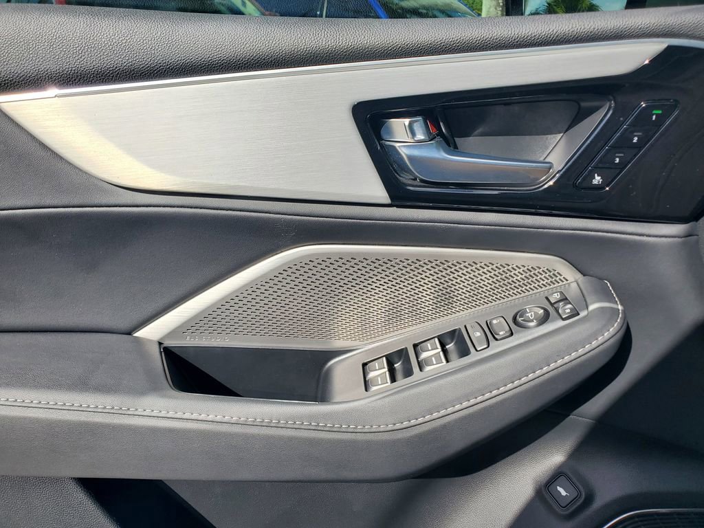 Used 2023 Acura MDX FWD w/ Technology Package image 20