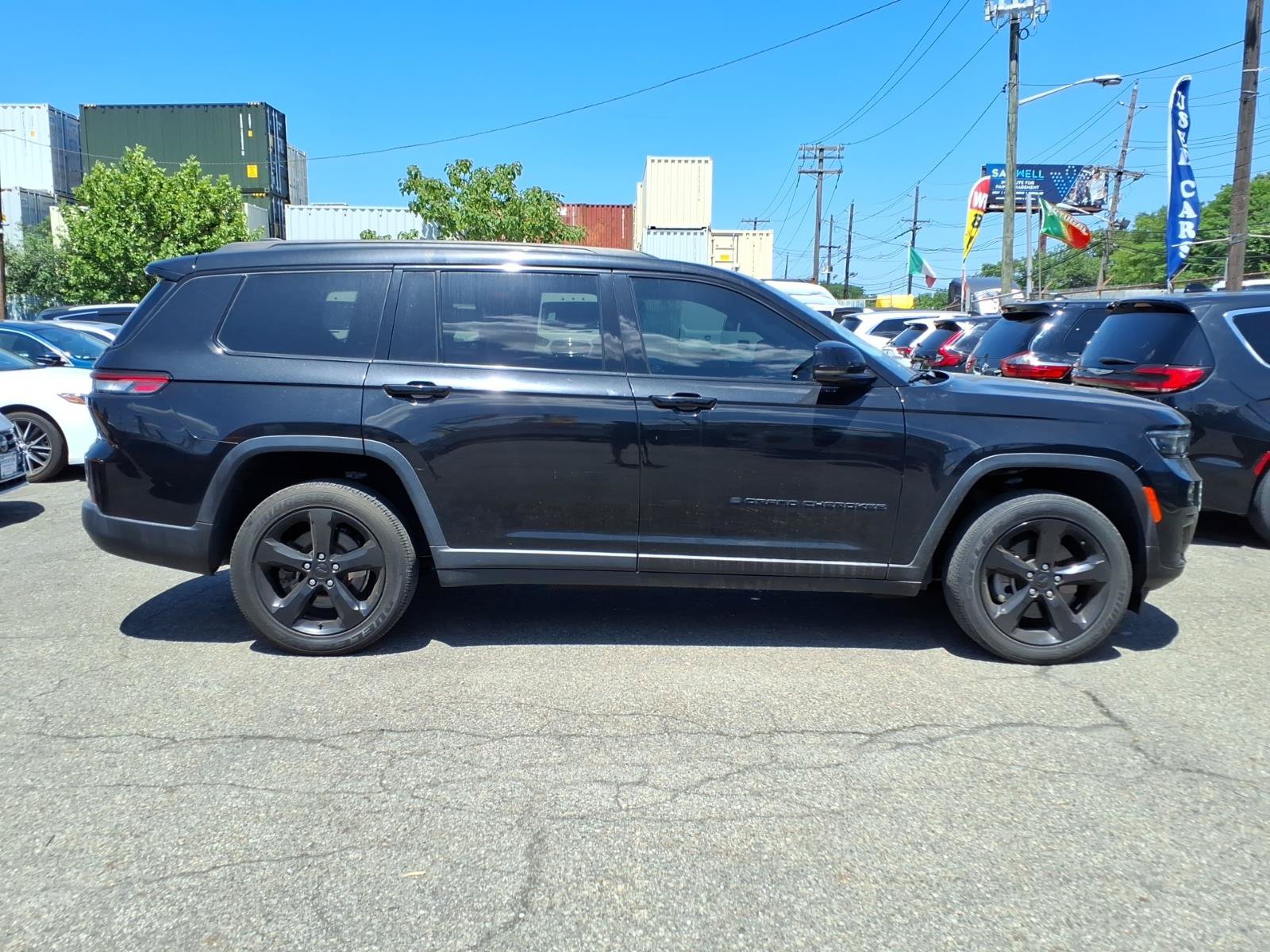 Used 2022 Jeep Grand Cherokee L Laredo AWD/4WD image 8