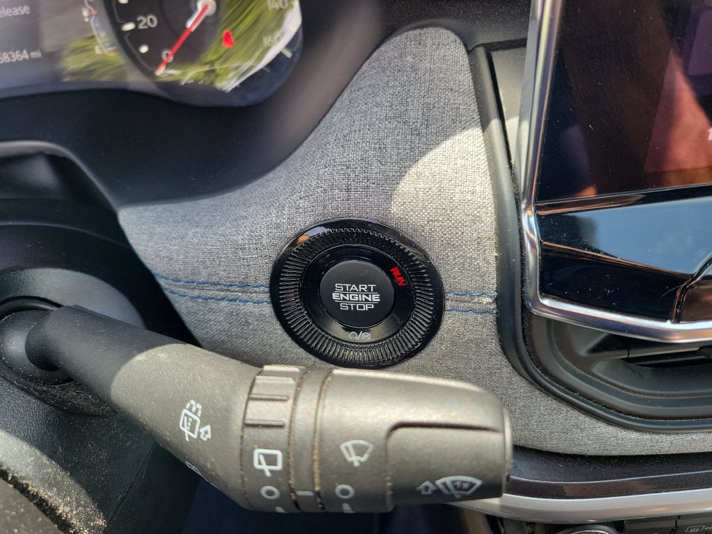 Used 2024 Jeep Compass Latitude AWD/4WD image 35