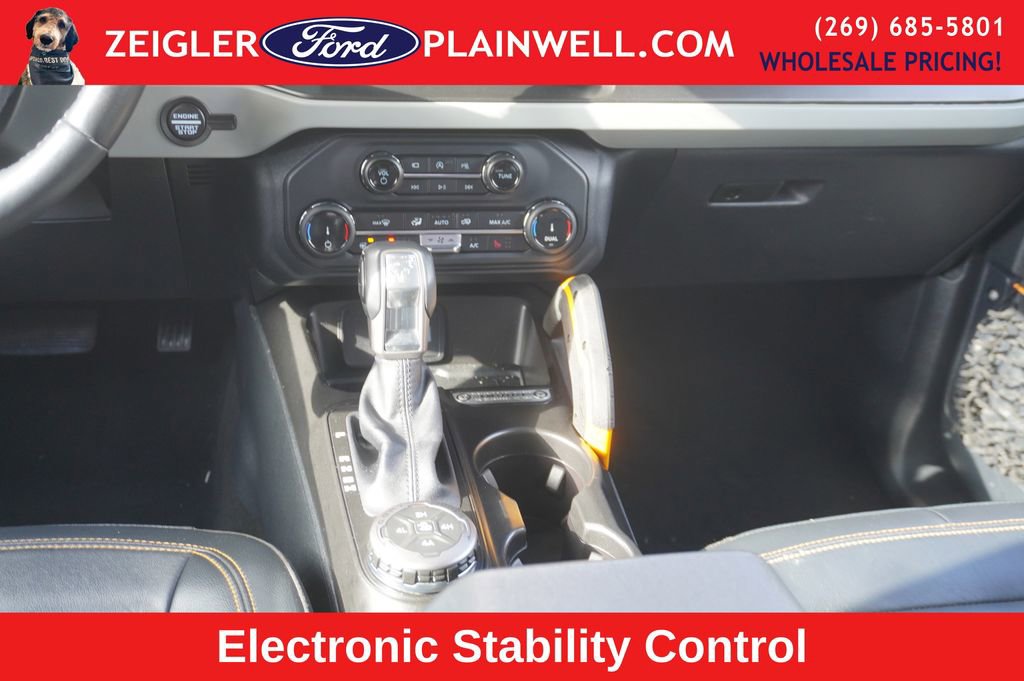 Used 2022 Ford Bronco Badlands image 15
