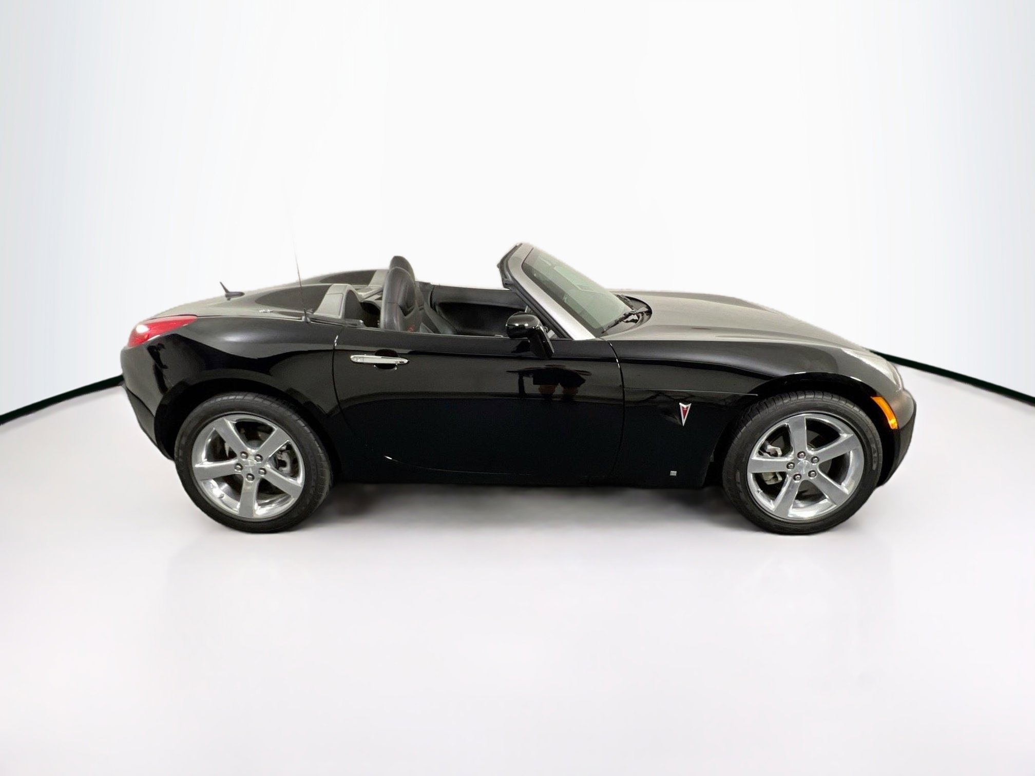 Used 2008 Pontiac Solstice GXP w/ Premium Package image 4