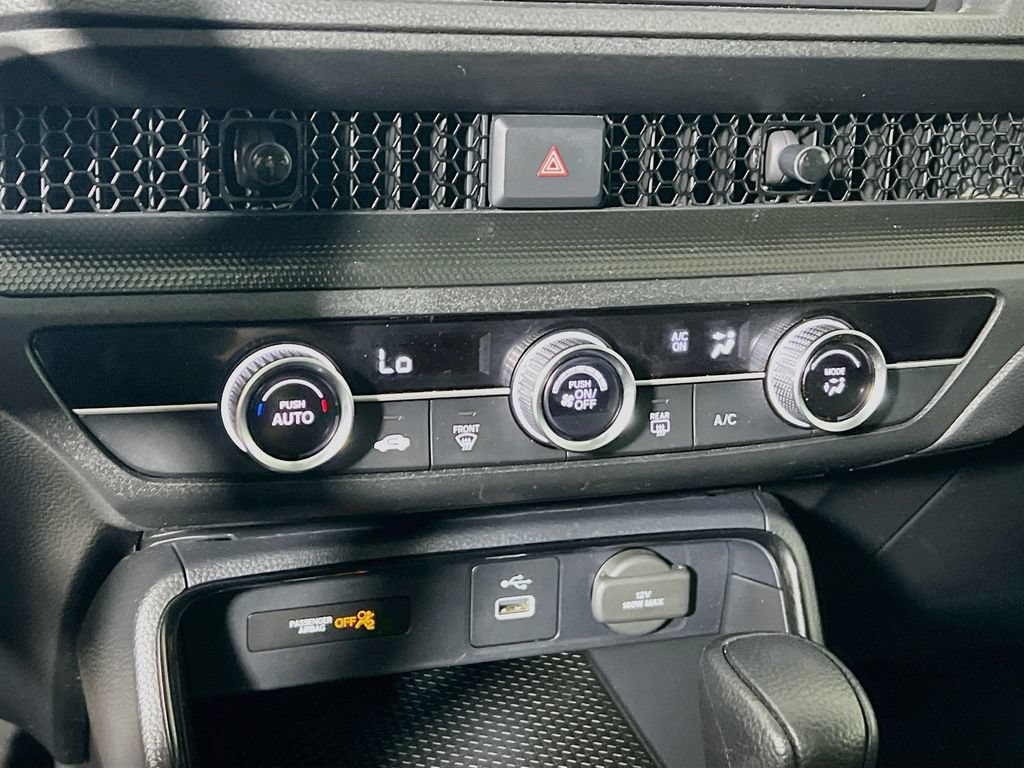 Used 2025 Honda CR-V LX image 14