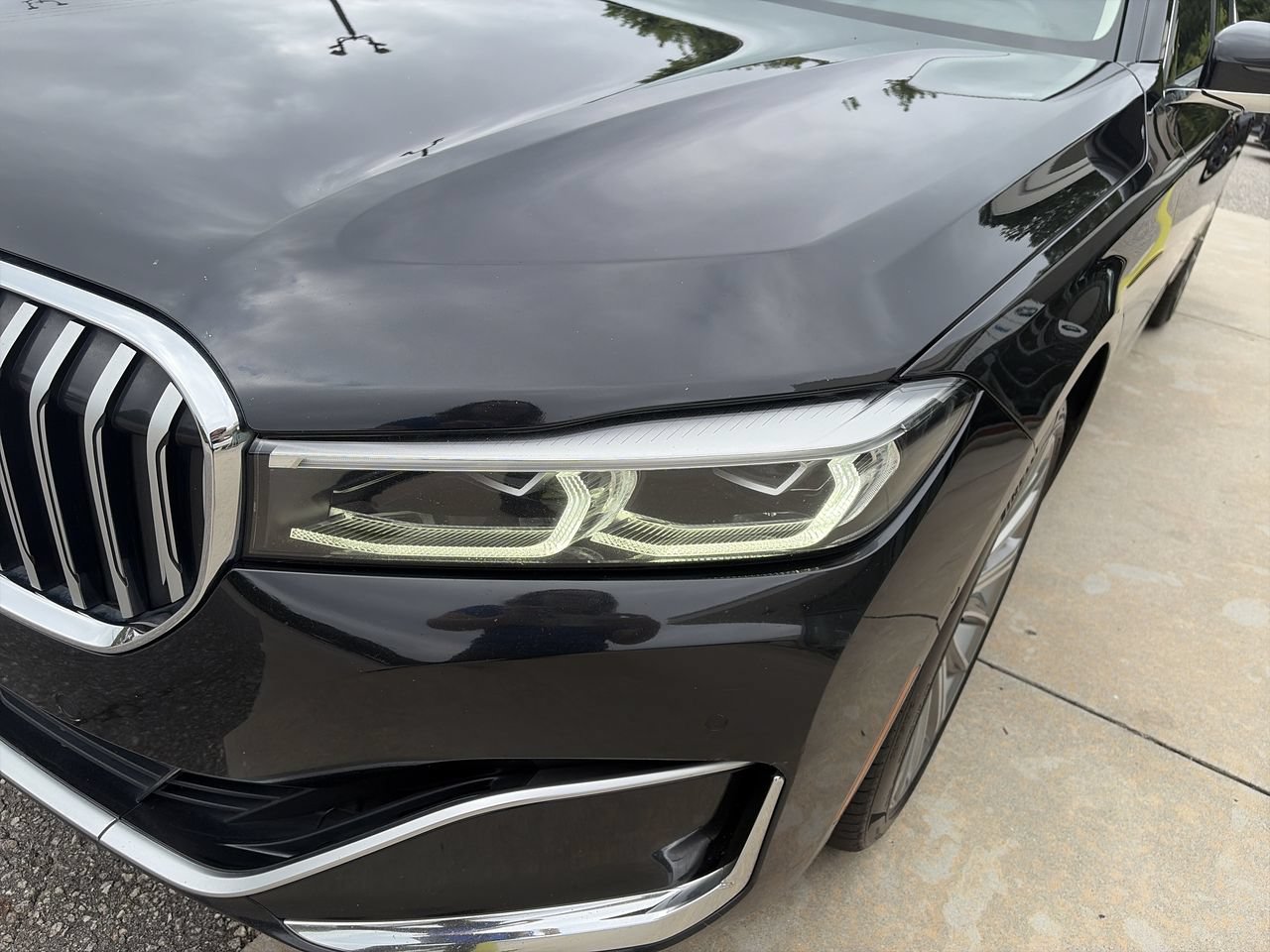 Used 2022 BMW 750i xDrive w/ Executive Package AWD/4WD image 11