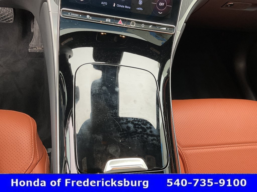 Used 2025 Mercedes-Benz GLC 300 4MATIC image 37