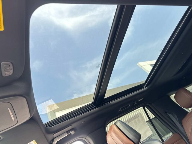 New 2026 Lincoln Navigator L Reserve AWD/4WD image 21